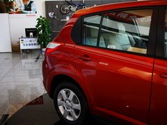 启辰R50 2012款 XL 1.6L 自动 尊贵版