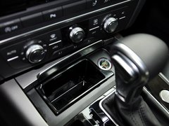 奥迪A7 2013款 30FSI 标准型