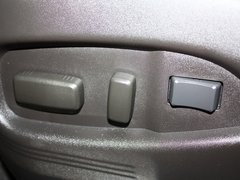 凱迪拉克SRX 2013款 3.0L 自動 舒適型 5座