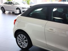 奥迪A1 2013款 30TFSI 1.4T Sportback Ego