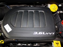 克莱斯勒(进口) 全新克莱斯勒大捷龙 3.6L AT 发动机主体特写