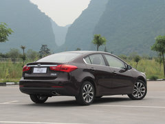 东风悦达起亚  起亚K3 1.8L AT 车辆右侧尾部视角