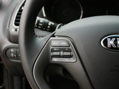 东风悦达起亚 1.6L 自动 方向盘左侧