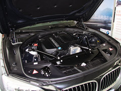 宝马(进口)  740Li 3.0T 发动机局部特写
