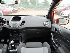嘉年华(进口) 2013款 1.6T 手动 三门两厢版 ST