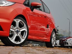 嘉年华(进口) 2013款 1.6T 手动 三门两厢版 ST