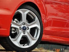嘉年华(进口) 2013款 1.6T 手动 三门两厢版 ST