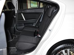 MG  MG6 掀背 1.8L AT 第二排座椅正视图