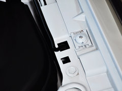 世嘉 2013款 两厢 1.6L 手动 CROSS