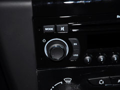 世嘉 2013款 两厢 1.6L 手动 CROSS