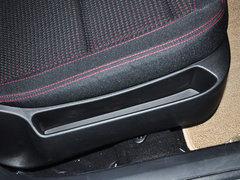世嘉 2013款 两厢 1.6L 手动 CROSS