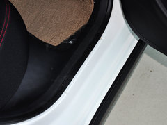世嘉 2013款 两厢 1.6L 手动 CROSS