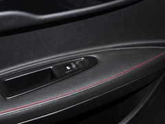 世嘉 2013款 两厢 1.6L 手动 CROSS