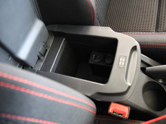 世嘉 2013款 两厢 1.6L 自动 CROSS