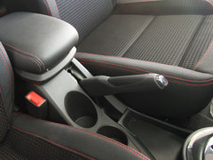 世嘉 2013款 两厢 1.6L 自动 CROSS