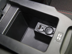 世嘉 2013款 两厢 1.6L 自动 CROSS