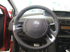 世嘉 2013款 两厢 1.6L 自动 CROSS