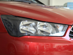 世嘉 2013款 两厢 1.6L 自动 CROSS