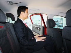 世嘉 2013款 两厢 1.6L 自动 CROSS