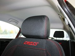 世嘉 2013款 两厢 1.6L 自动 CROSS