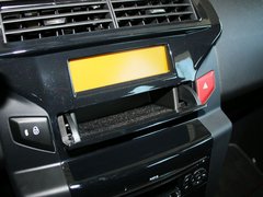 世嘉 2013款 两厢 1.6L 自动 CROSS