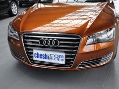 奥迪(进口)  奥迪A8 45TFSI quattro 车辆车头部分特写
