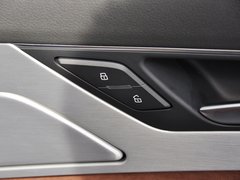 奥迪A8 2013款 45TFSI quattro 舒适型