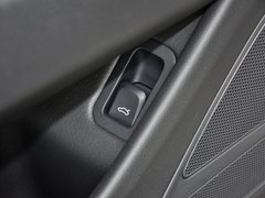奥迪A8 2013款 45TFSI quattro 舒适型