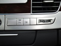 奥迪A8 2013款 45TFSI quattro 舒适型