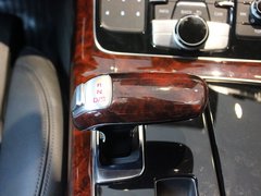 奥迪(进口) 50TFSI quattro 挂档把手特写