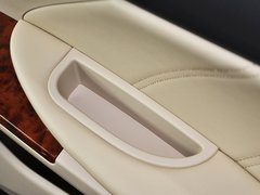 比亚迪G6 2012款 2.0L 手动 尊贵型