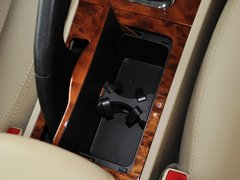 比亚迪G6 2012款 2.0L 手动 尊贵型