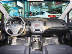 东风悦达起亚  起亚K3 1.6L AT 中控台整体