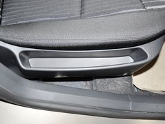 标致408 2013款 1.6L 手动 舒适版