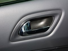 标致408 2013款 2.0L 自动 豪华版
