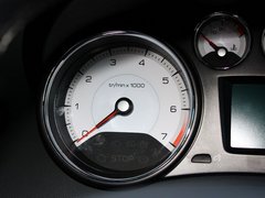 标致408 2013款 2.0L 自动 豪华版