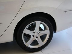 标致408 2013款 2.0L 自动 豪华版