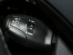 标致408 2013款 2.0L 自动 尊贵版