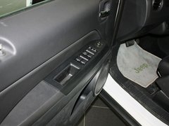 自由客 2013款 2.4L CVT 运动版 5座