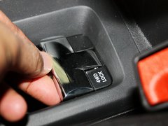 自由客 2013款 2.4L CVT 运动版 5座