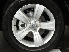 自由客 2013款 2.4L CVT 运动版 5座
