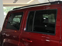自由客 2013款 2.4L CVT 运动版 5座