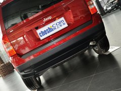 自由客 2013款 2.4L CVT 运动版 5座