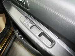 标致3008 2013款 1.6T 自动 THP至尚版 5座