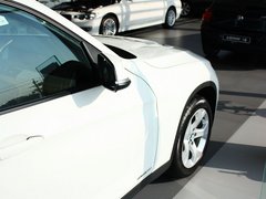 宝马X1 2013款 sDrive18i 2.0L 时尚型 5座