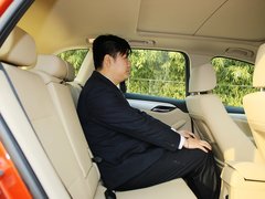 宝马X1 2013款 sDrive18i 2.0L 领先型 5座