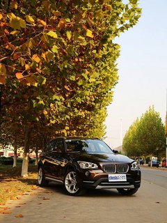 宝马X1 2013款 sDrive18i 2.0L 运动设计套装 5座