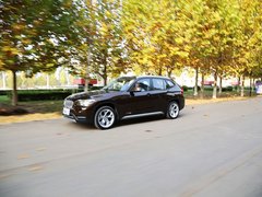 宝马X1 2013款 sDrive18i 2.0L 运动设计套装 5座