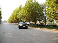 宝马X1 2013款 sDrive18i 2.0L 运动设计套装 5座