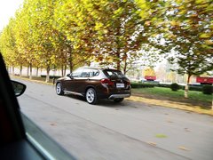 宝马X1 2013款 sDrive18i 2.0L 运动设计套装 5座